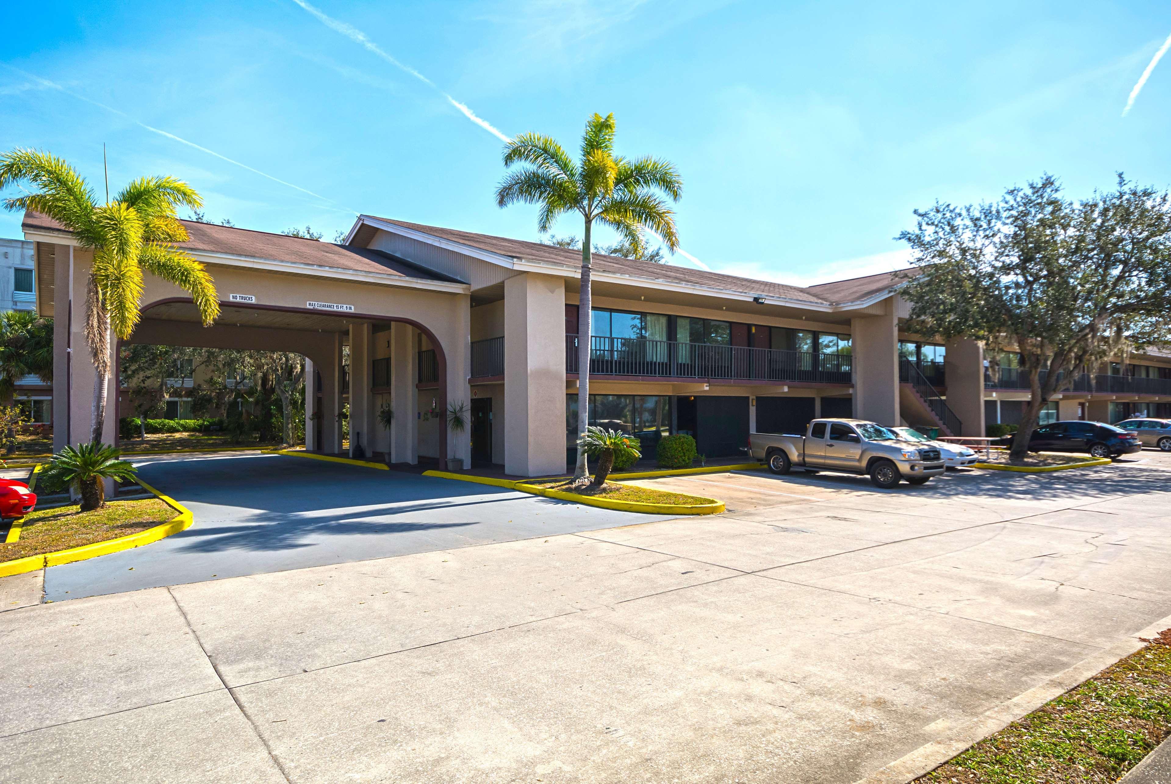 Americas Best Value Inn & Suites Melbourne Dış mekan fotoğraf